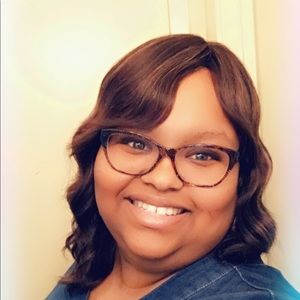 Meet your Posher, Lakeithia